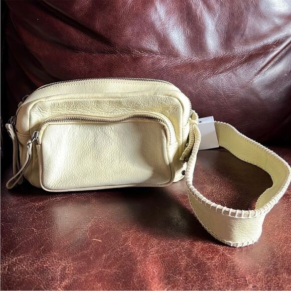 Free People Nikko Leather Sling Bag Cream - Picture 3 of 8